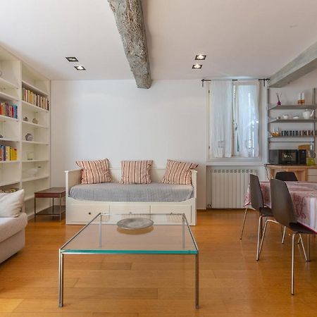 Pleasant Central Apartment With Garden Bolonya Dış mekan fotoğraf