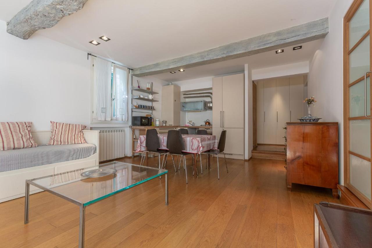 Pleasant Central Apartment With Garden Bolonya Dış mekan fotoğraf